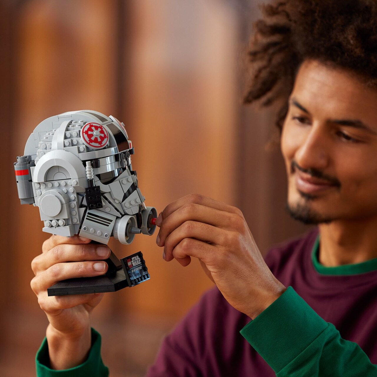 LEGO® AT-AT Driver™ Helmet 75429 | Indigo
