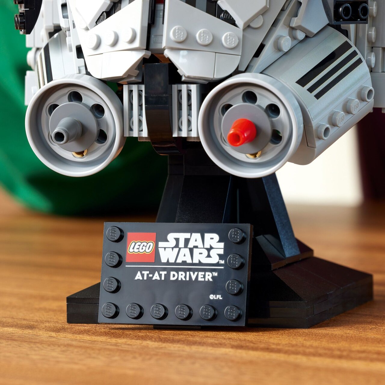 LEGO® AT-AT Driver™ Helmet 75429 | Indigo