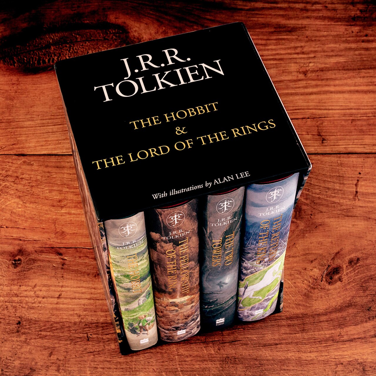 The Hobbit & The Lord of the Rings 英語セット The Hobbit & The Lord of the Rings Boxed Set by J. R. R. Tolkien